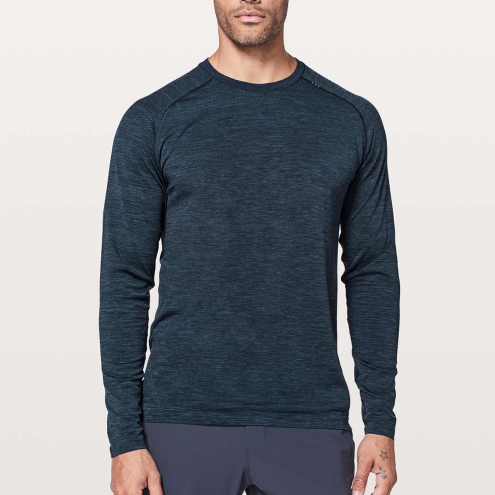 Lululemon Metal Vent Tech Long Sleeve (Mineral Blue / Nautical Navy)